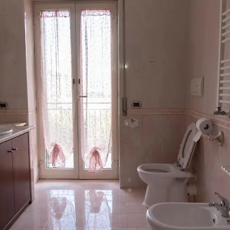 Residenziale, Near The Sea, Free Parking, Family *